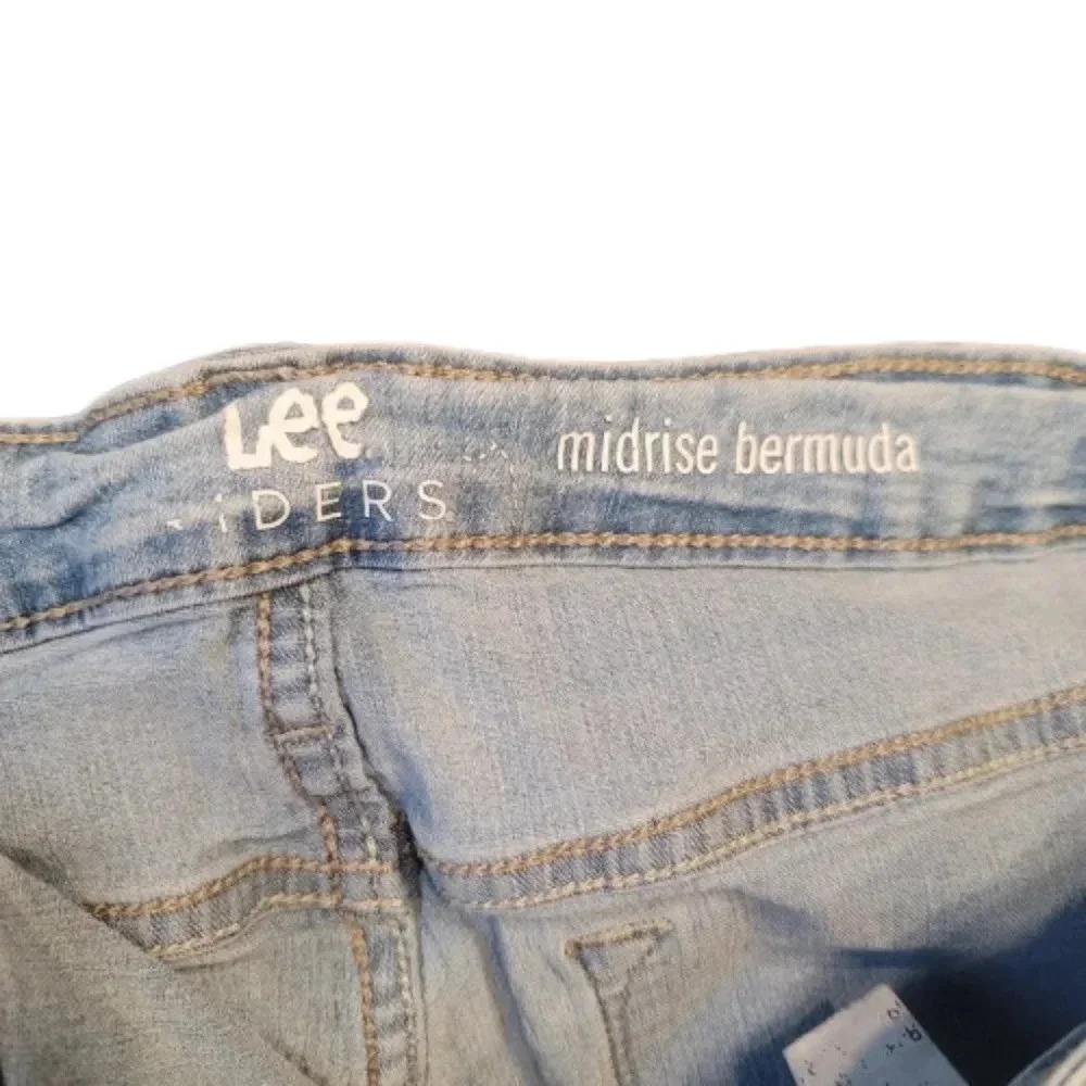 Lee Riders Midrise Bermuda - Picture 3 of 5